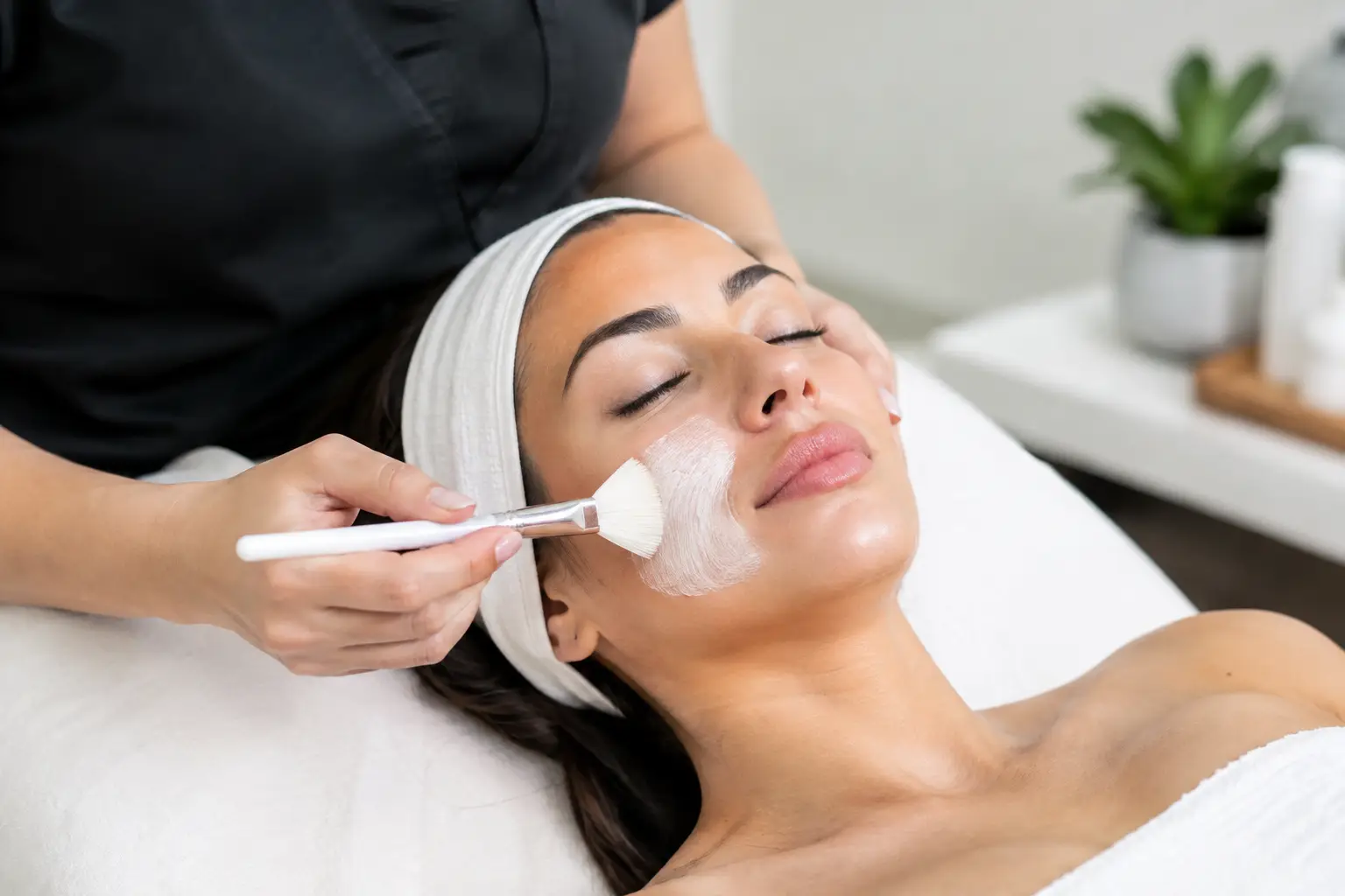 Best Facial Treatments in Scottsdale for Real Results